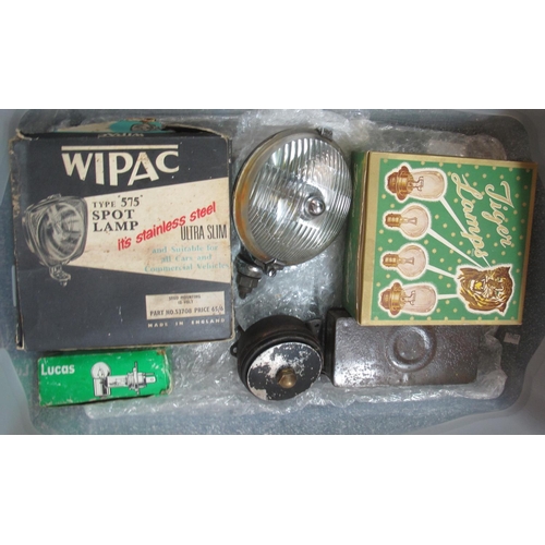 373 - Box of vintage car and motorcycle accessories: Wypack type 575 spot lamp in original box, box of vin... 