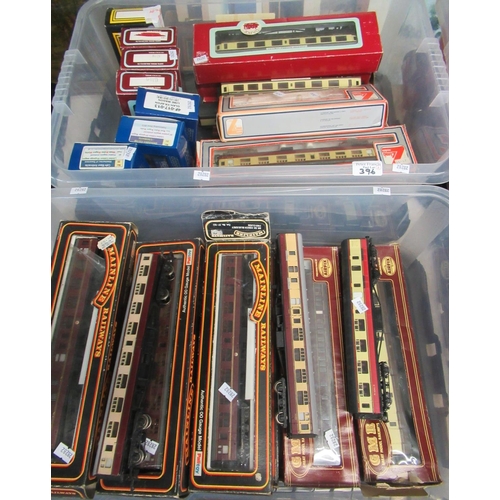 396 - Two boxes of Lima, mainline railways and GMR Airfix trains/accessories, all in original boxes. Toget... 