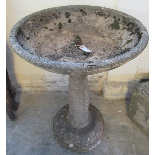 513 - Large reconstituted stone pedestal bird bath. 68cm wide approx.
(B.P. 21% + VAT)