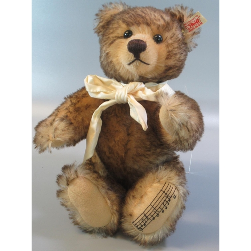 84 - Steiff 'The English Teddy Bear'.  Brown tipped, 30cm approx.  In soft bag and COA.  (B.P. 21% + VAT)