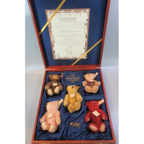 88 - Steiff 'British Collector's' Baby Bear Set 194-1998 Ltd edition of only 1847 pieces, in original pre... 