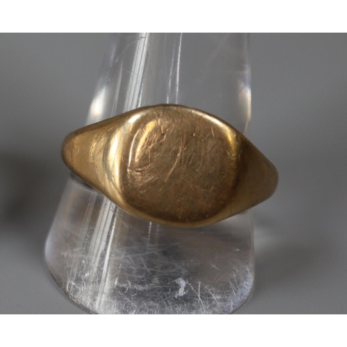 266 - 9ct gold signet ring.  Ring size U&1/2.  Approx weight 6.2 grams.
(B.P. 21% + VAT)