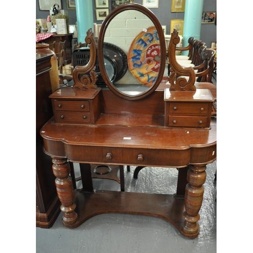 473 - Victorian mahogany Duchess type mirror back dressing table. 
(B.P. 21% + VAT)