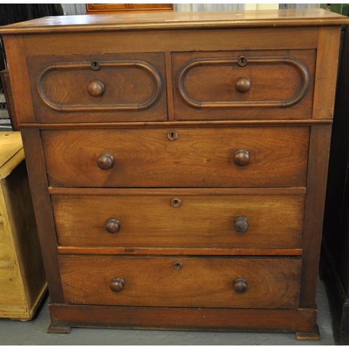 488 - 19th century American Red Walnut straight front chest of two short and three long drawers standing o... 