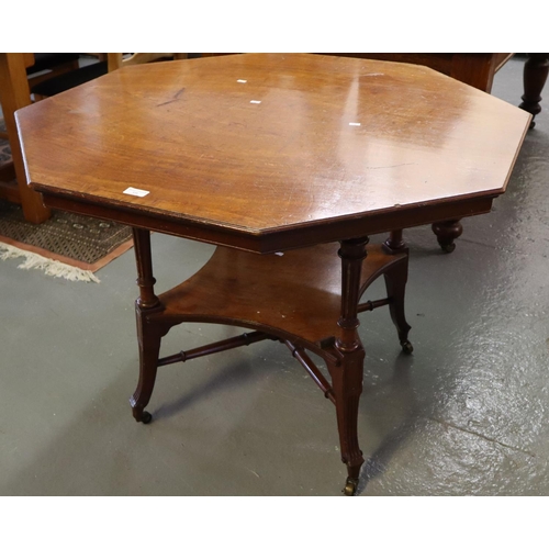 539 - Unusually large Edwardian Oak octagonal centre table, the top veneered in pollard oak, with under ti... 