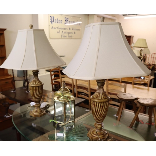 544 - Pair of modern classical design composition urn shaped table lamps with shades, together with a bras... 