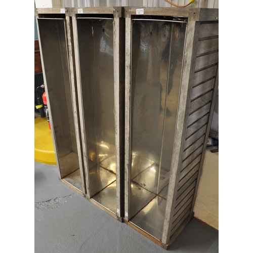 581 - A set of three large hardwood bespoke planters, all with stainless steel liners. (3)  (B.P. 21% + VA... 