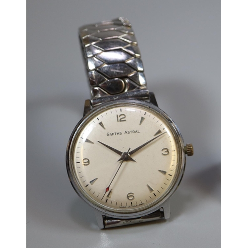 287 - Smiths Astral stainless steel gent's wristwatch with Arabic numerals and sweep second hands.  Mechan... 