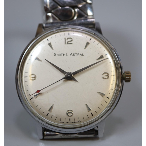 287 - Smiths Astral stainless steel gent's wristwatch with Arabic numerals and sweep second hands.  Mechan... 