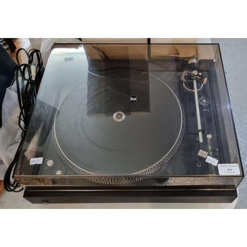 451 - Dual 606 tabletop turntable.  (B.P. 21% + VAT)