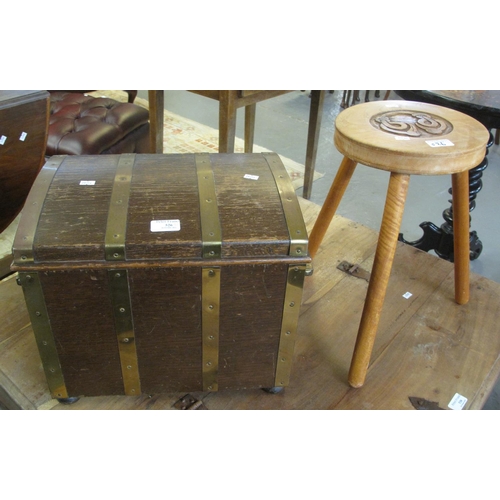 526 - Novelty oak and brass banded coal/log bin in the form of a treasure chest, together with a small bee... 