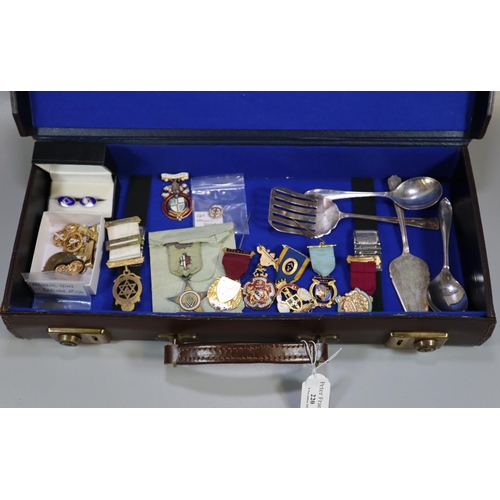 220 - Collection of Masonic interest, to include silver masonic medal dated London 1900, silver and enamel... 