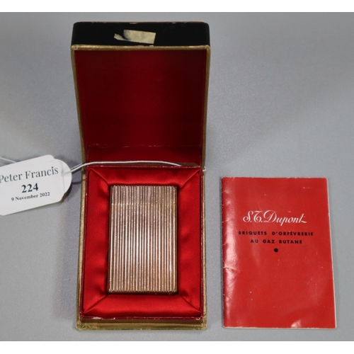 224 - Vintage gold plated St Dupont of Paris lighter in original box.  (B.P. 21% + VAT)