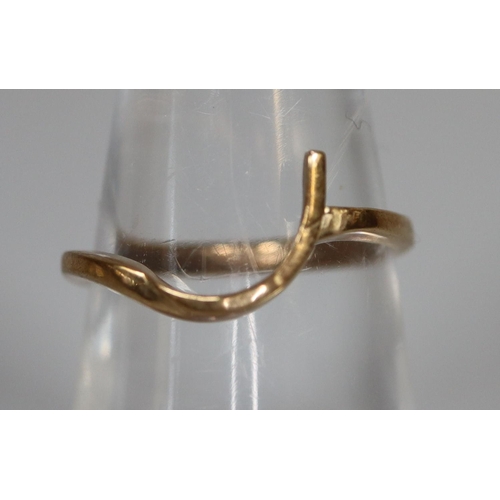 242 - 9ct gold crescent shaped dress ring.  2g approx.  Ring size M  (B.P. 21% + VAT)