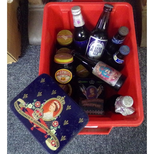 359 - Box of assorted commemorative and other items: 5 bottles of Silver Jubilee ale, one of Harvey's Eliz... 