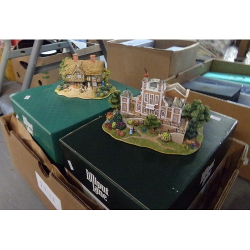 427 - Two boxes of Lilliput Lane cottages in original boxes: two large ones, 'Bowbeams' and 'The Old Royal... 