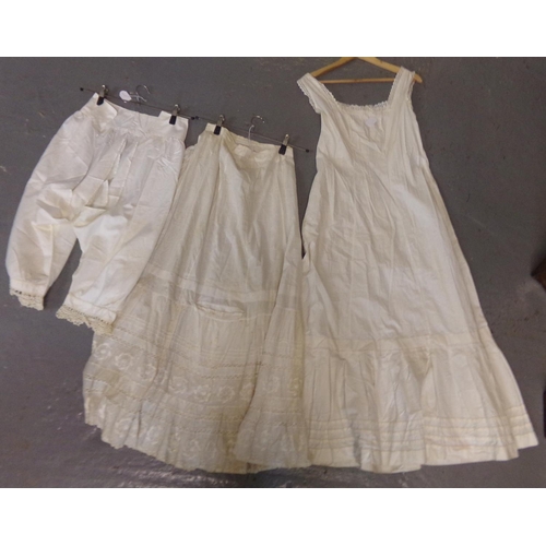 490 - Collection of late 19th/early 20th Century ladies undergarments to include: under skirt with embroid... 