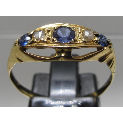 376 - 18ct gold sapphire and diamond ring.  Ring size Q&1/2.  Approx weight 1.9 grams.
(B.P. 21% + VAT)