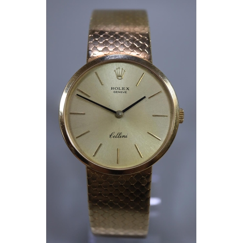 414 - 18ct gold Rolex Cellini gentleman's bracelet dress watch, having original articulated Rolex bracelet...