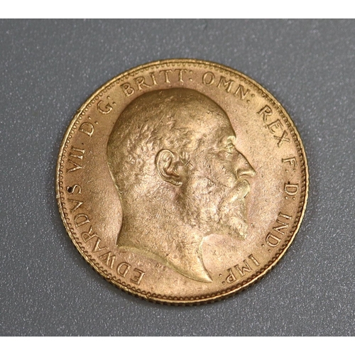 427 - Edward VII gold sovereign 1910.  8g approx.   (B.P. 21% + VAT)