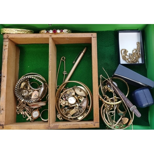 217 - Box file comprising rolled gold and Victorian rolled gold, to include: necklaces, bracelets, rings, ... 