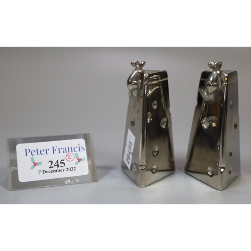 245 - Novelty silver plated salt and pepper set in the form of pieces of cheese with mice.  (B.P. 21% + VA... 