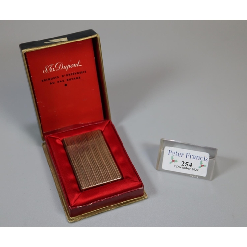 254 - Vintage gold plated St Dupont of Paris lighter in original box.  (B.P. 21% + VAT)