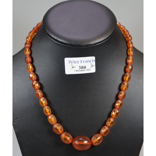 380 - Graduated string of Copal amber beads. 
(B.P. 21% + VAT)