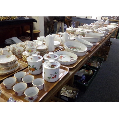 471 - Five trays of Royal Worcester 'Evesham' design oven to tableware items to include: ramekins, lidded ... 