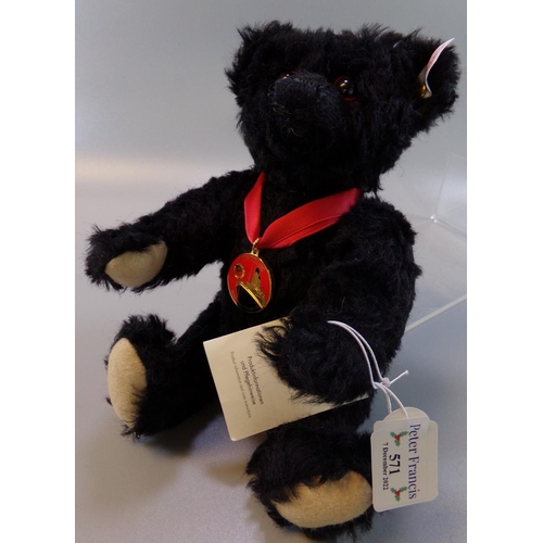 571 - Modern Steiff Mourning Teddy Bear 'Titanic'.   (B.P. 21% + VAT)