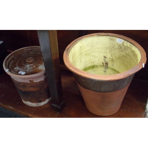 88 - Terracotta circular tapering planter. Together with a stoneware jar and cover. (2)
(B.P. 21% + VAT)