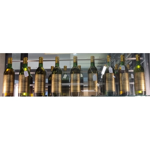 96 - Case of nine French white wine bottles, 'Chateau Prince Larquey, Entre-Deux-Mers' 1977, 73cl. (9)
(B... 