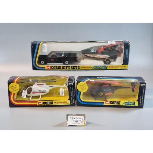 111 - Corgi gift set 3 'GS-3' rocket firing 'Batmobile' and 'Batboat' on trailer, together with a Corgi '9... 