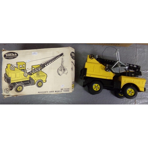 457 - Tonka 'NO.3940 Mighty Tonka' mobile crane in original box.  (B.P. 21% + VAT)