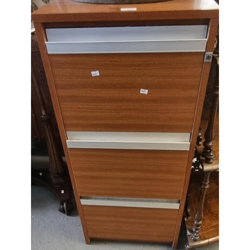 504 - Modern three drawer filing cabinet.  (B.P. 21% + VAT)