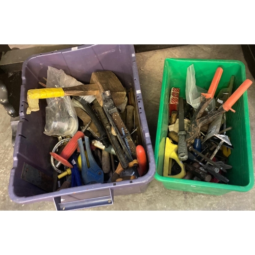 608 - Two plastic boxes of assorted carpenters and other hand tools, together with a metal folding shop ca... 