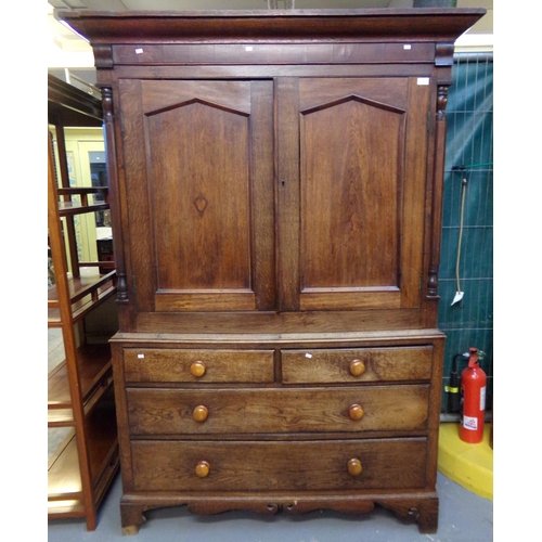 638 - Early 19th century Welsh oak two door press cupboard with single shelf to the interior over two shor... 