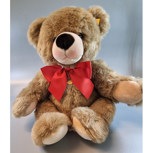 91 - Modern Steiff teddy bear, 'Bobby 50', Cosy Friends, in caramel.  (B.P. 21% + VAT)