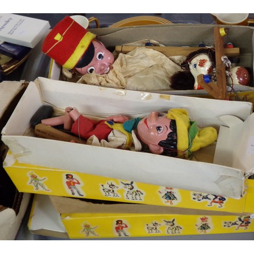 456 - Collection of vintage Pelham Puppets, to include: Clown, Pinocchio, 'Tyrolean Boy', 'Old Lady' etc. ... 