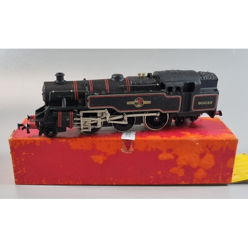 102 - British Railways OO gauge diecast 80033 locomotive in probably associate box.   (B.P. 21% + VAT)