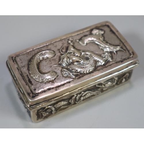 226 - Chinese export silver snuff box having repoussé dragon decoration marked to the base 'H M 06'.  8x4x... 