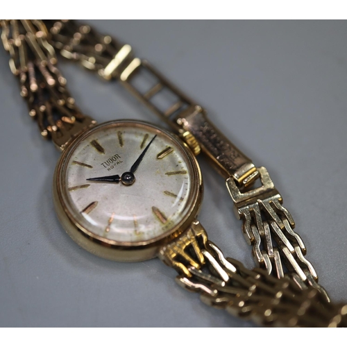 280 - Tudor Royal (Rolex) 9ct gold ladies mechanical bracelet wristwatch with satin face having baton nume... 