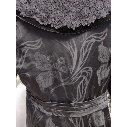 407 - Black silk brocade Edwardian mourning dress with lace and velvet collar and tulle, lace and velvet c... 