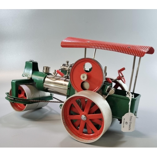 43 - Wilesco live steam model road roller traction engine in original box, No. D36.  (B.P. 21% + VAT)