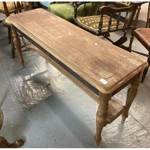 496 - Late 19th early 20th century oak hall bench with under tier on baluster turned legs.  Length 120cm a... 