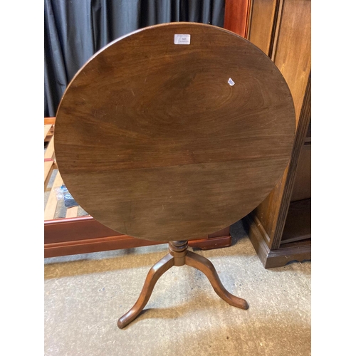 585 - 19th century mahogany tip top tripod circular table.  (B.P. 21% + VAT)