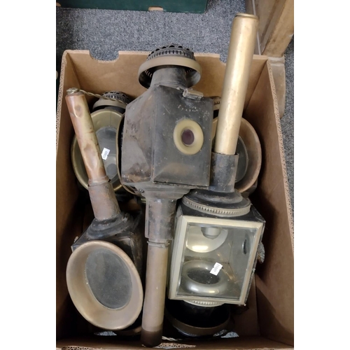 388 - Box containing vintage carriage lamps. (6)
(B.P. 21% + VAT)