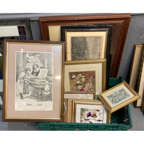 167 - Box of assorted modern and older furnishing prints, various.
(B.P. 21% + VAT)