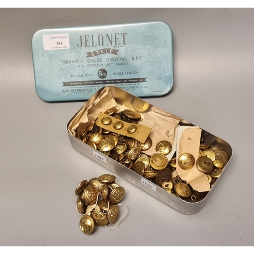 354 - Tin tray of assorted military buttons, various.  (B.P. 21% + VAT)