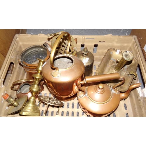 456 - Box of copper and brassware: two copper kettles, brass trivets, copper ice bucket, old brass nightli... 